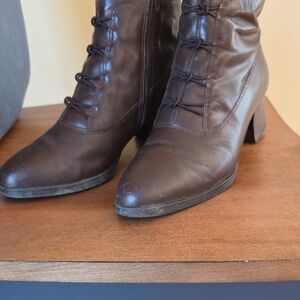 Laura Scott Dark Brown Heeled Boots